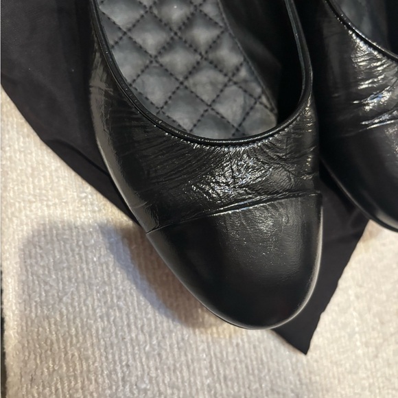 Chanel ballerina flats with ankle pearl chain - Picture 2 of 12